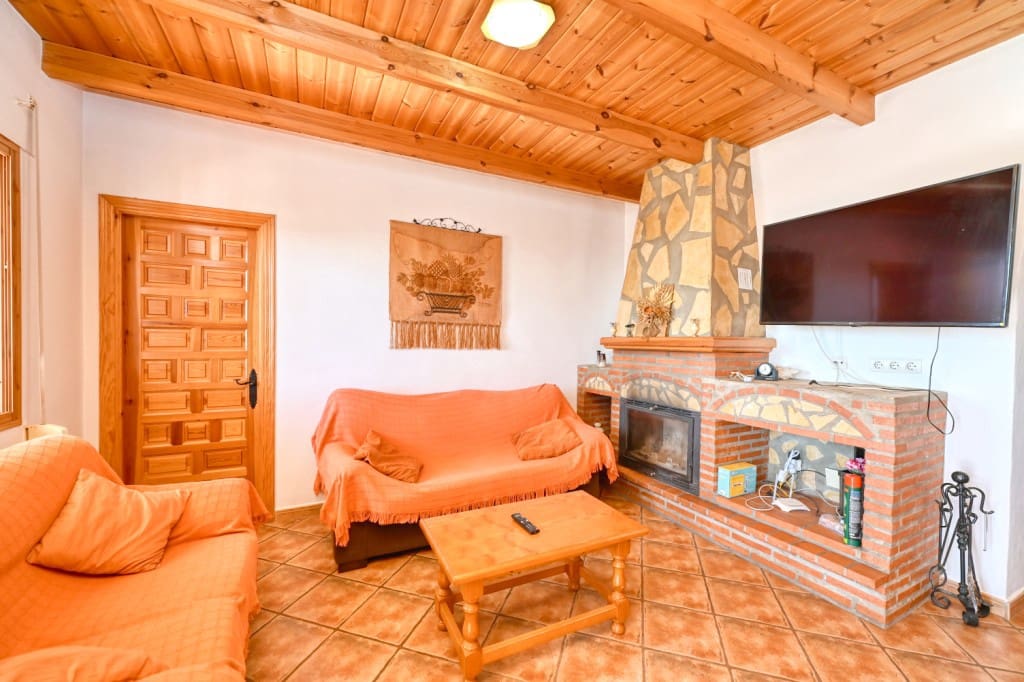 4 soverom Finca/Herregård til leie i Sayalonga med svømmebasseng - € 1 500 (Ref: 8836371)