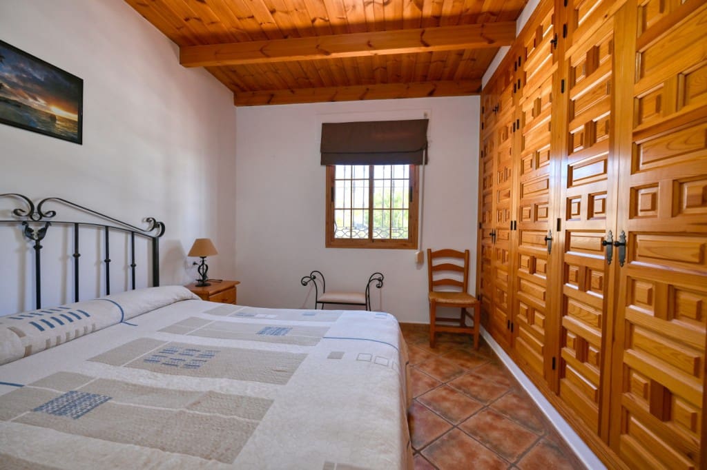 4 soverom Finca/Herregård til leie i Sayalonga med svømmebasseng - € 1 500 (Ref: 8836371)