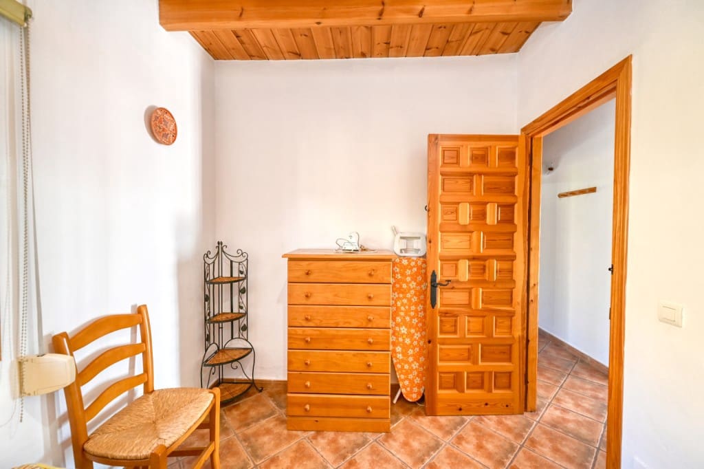 4 soverom Finca/Herregård til leie i Sayalonga med svømmebasseng - € 1 500 (Ref: 8836371)