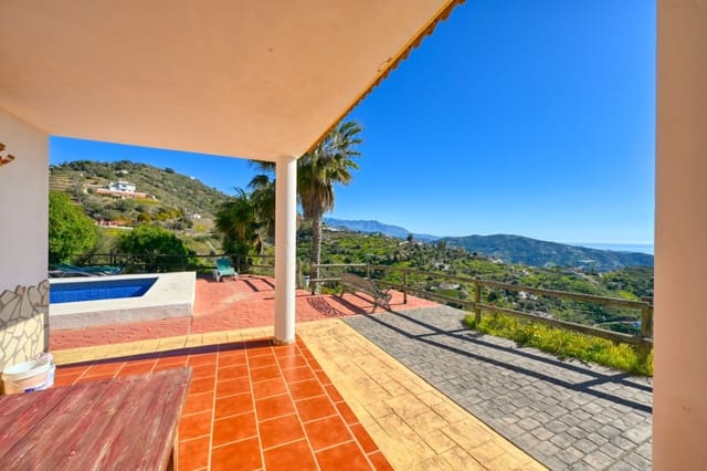 4 bedroom Finca/Country House for rent in Sayalonga with pool - € 1,500 (Ref: 8836371)