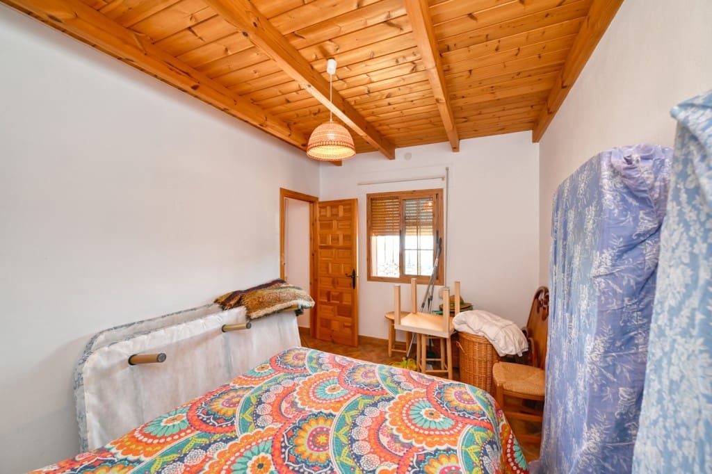 4 soverom Finca/Herregård til leie i Sayalonga med svømmebasseng - € 1 500 (Ref: 8836371)