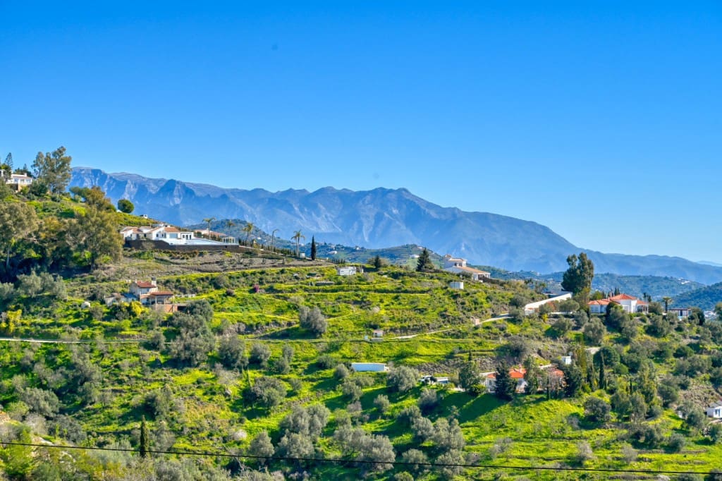 4 soverom Finca/Herregård til leie i Sayalonga med svømmebasseng - € 1 500 (Ref: 8836371)