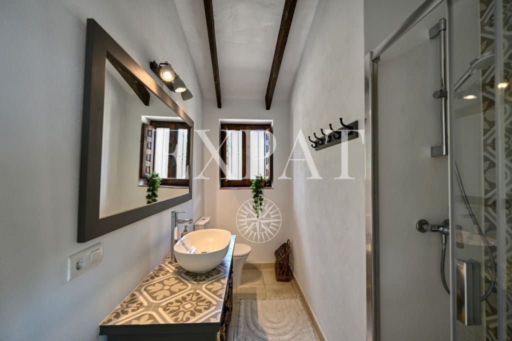 2 soveværelse Finca/Landehus til salg i Sayalonga - € 365.000 (Ref: 8899841)