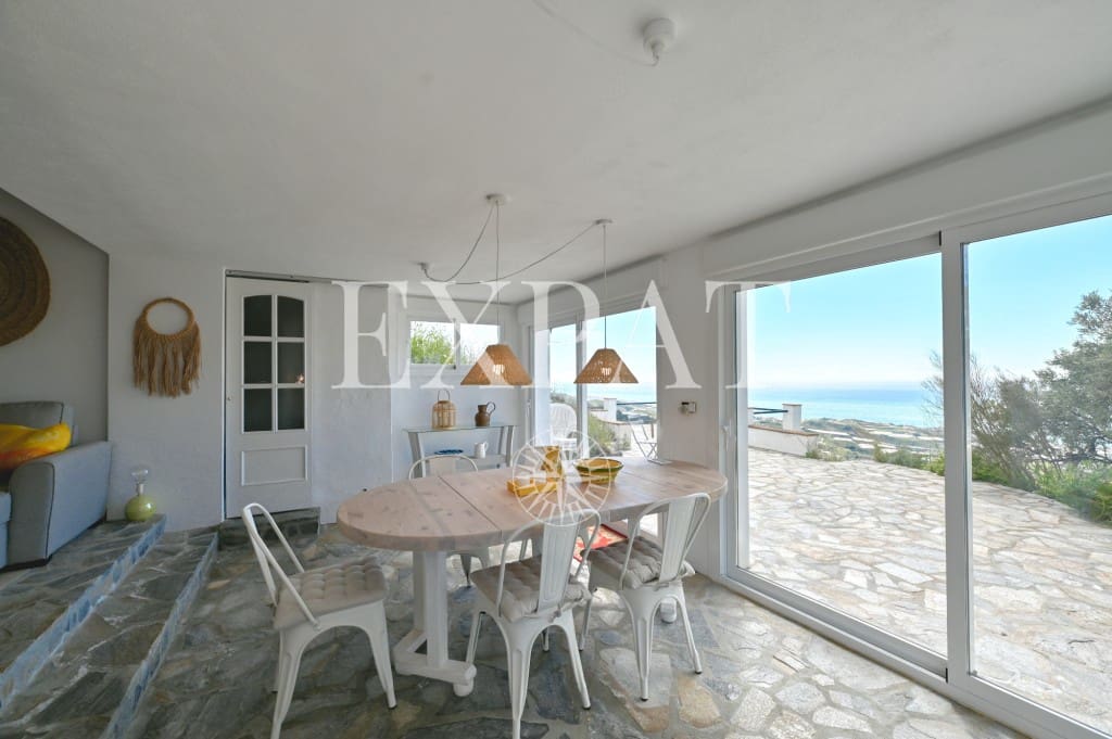 2 soveværelse Finca/Landehus til salg i Sayalonga - € 365.000 (Ref: 8899841)