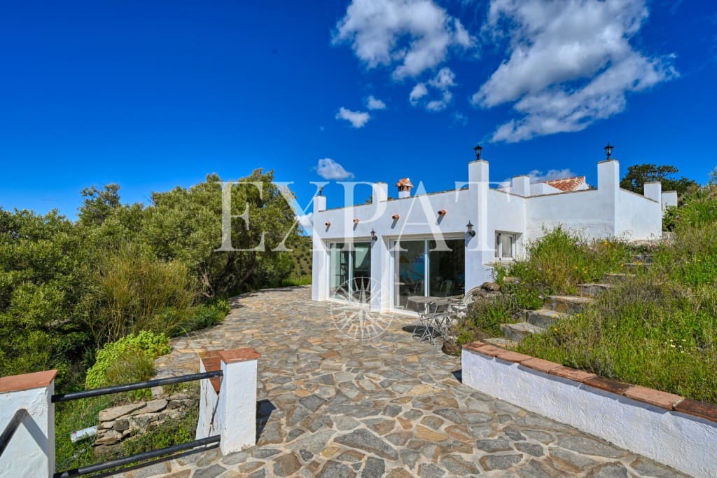 2 soveværelse Finca/Landehus til salg i Sayalonga - € 365.000 (Ref: 8899841)