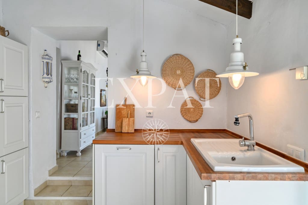 2 soveværelse Finca/Landehus til salg i Sayalonga - € 365.000 (Ref: 8899841)