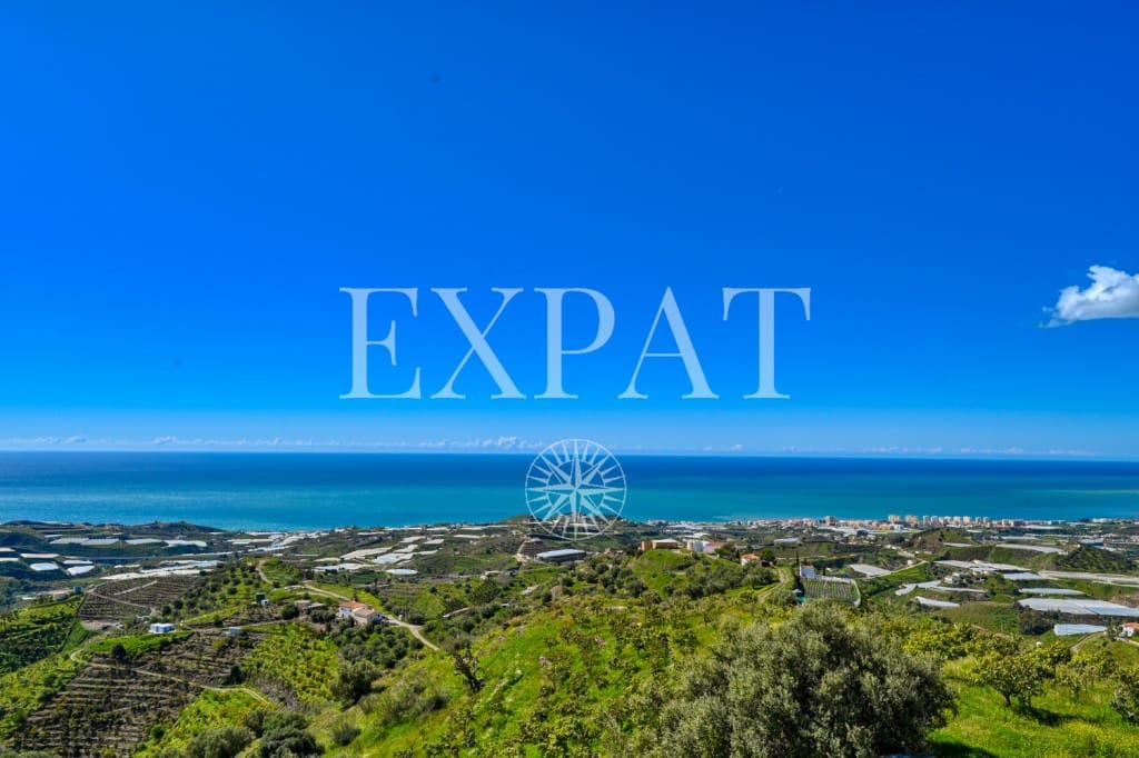 2 soveværelse Finca/Landehus til salg i Sayalonga - € 365.000 (Ref: 8899841)