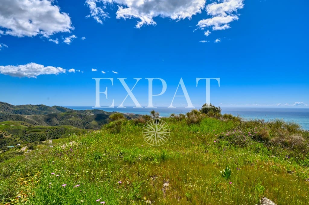 2 soveværelse Finca/Landehus til salg i Sayalonga - € 365.000 (Ref: 8899841)