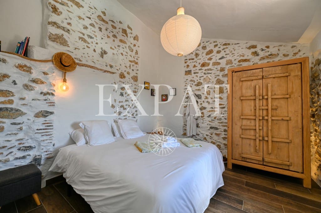 6 soveværelse Finca/Landehus til salg i Periana med swimmingpool - € 585.000 (Ref: 8902925)