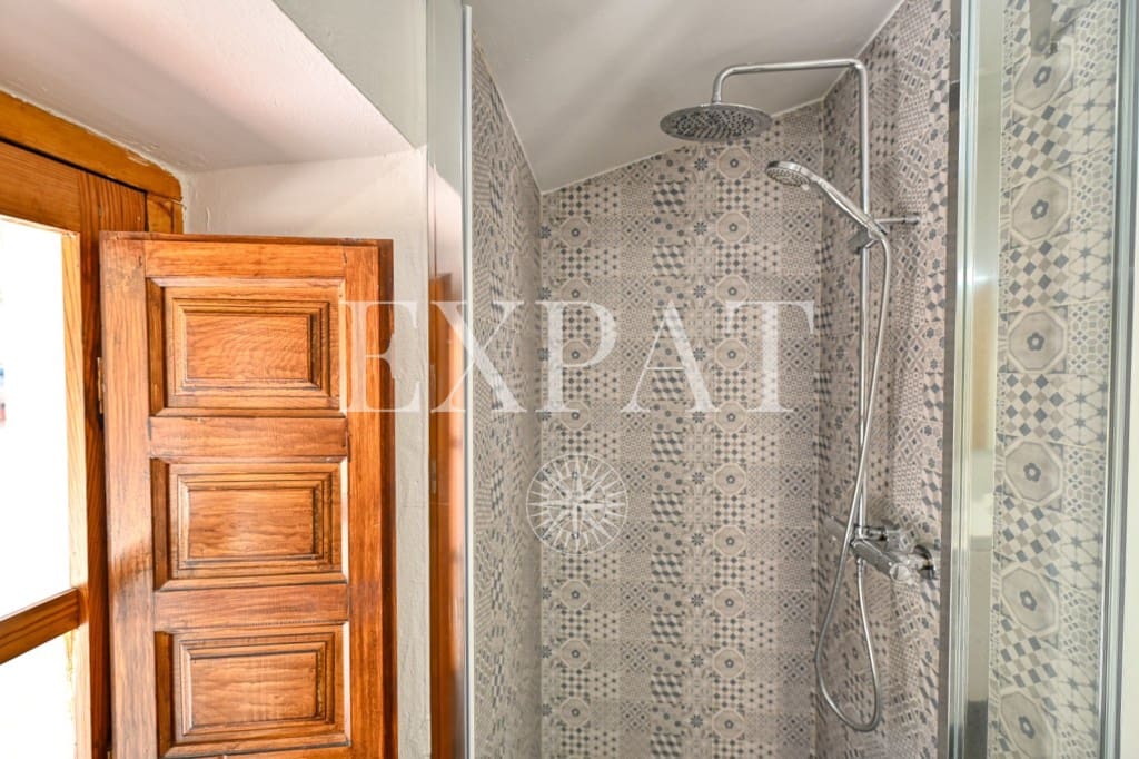 6 soveværelse Finca/Landehus til salg i Periana med swimmingpool - € 585.000 (Ref: 8902925)