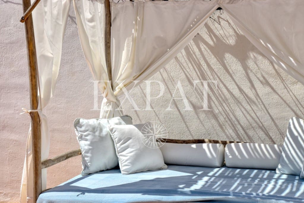 6 soveværelse Finca/Landehus til salg i Periana med swimmingpool - € 585.000 (Ref: 8902925)