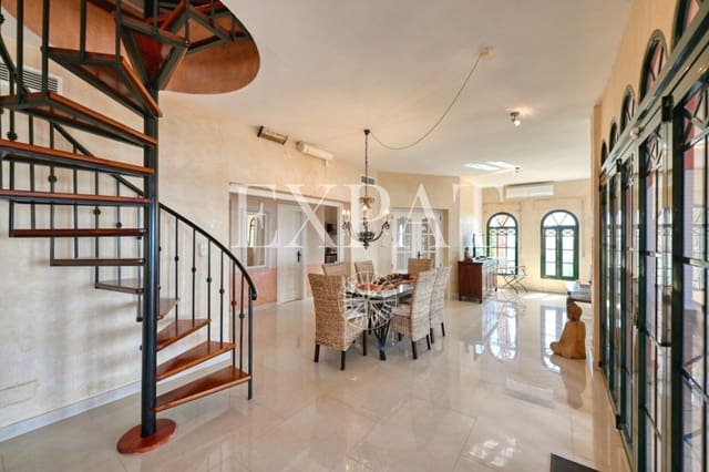 3 sypialnia Finka/Dom wiejski na sprzedaż w Arenas z basenem - 740 000 € (Ref: 8948649)