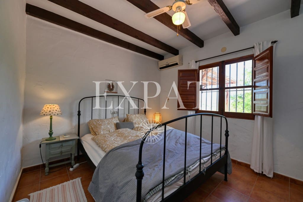 3 sypialnia Finka/Dom wiejski na sprzedaż w Canillas de Aceituno z basenem - 399 000 € (Ref: 8979011)