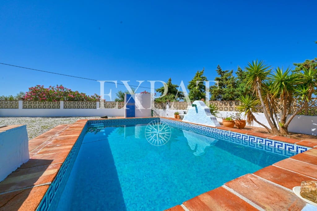 3 sypialnia Finka/Dom wiejski na sprzedaż w Canillas de Aceituno z basenem - 399 000 € (Ref: 8979011)