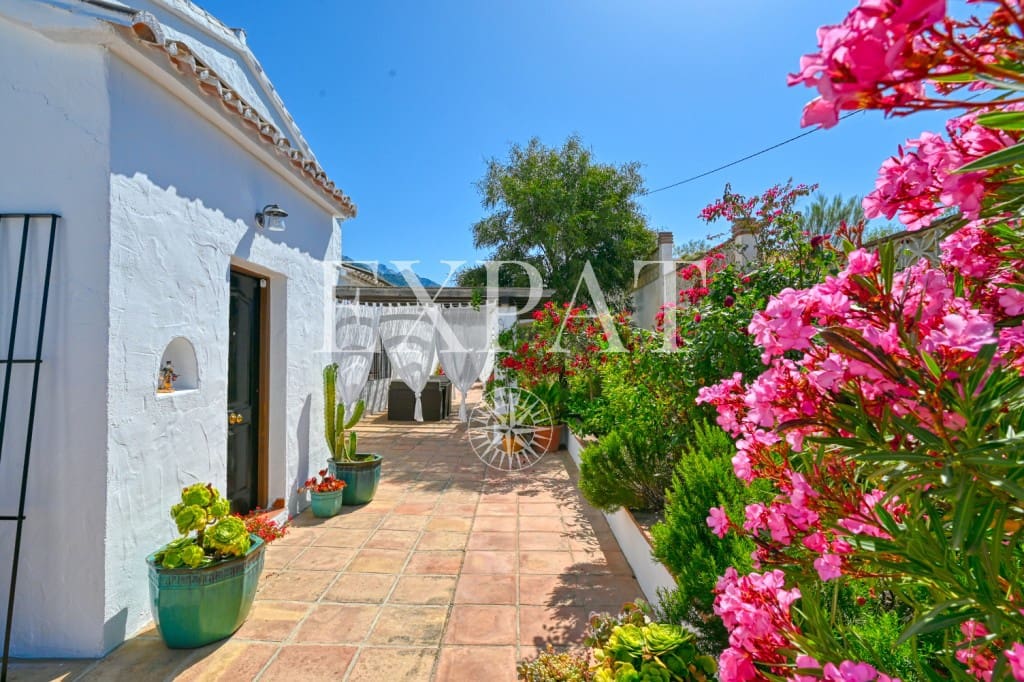 3 sypialnia Finka/Dom wiejski na sprzedaż w Canillas de Aceituno z basenem - 399 000 € (Ref: 8979011)