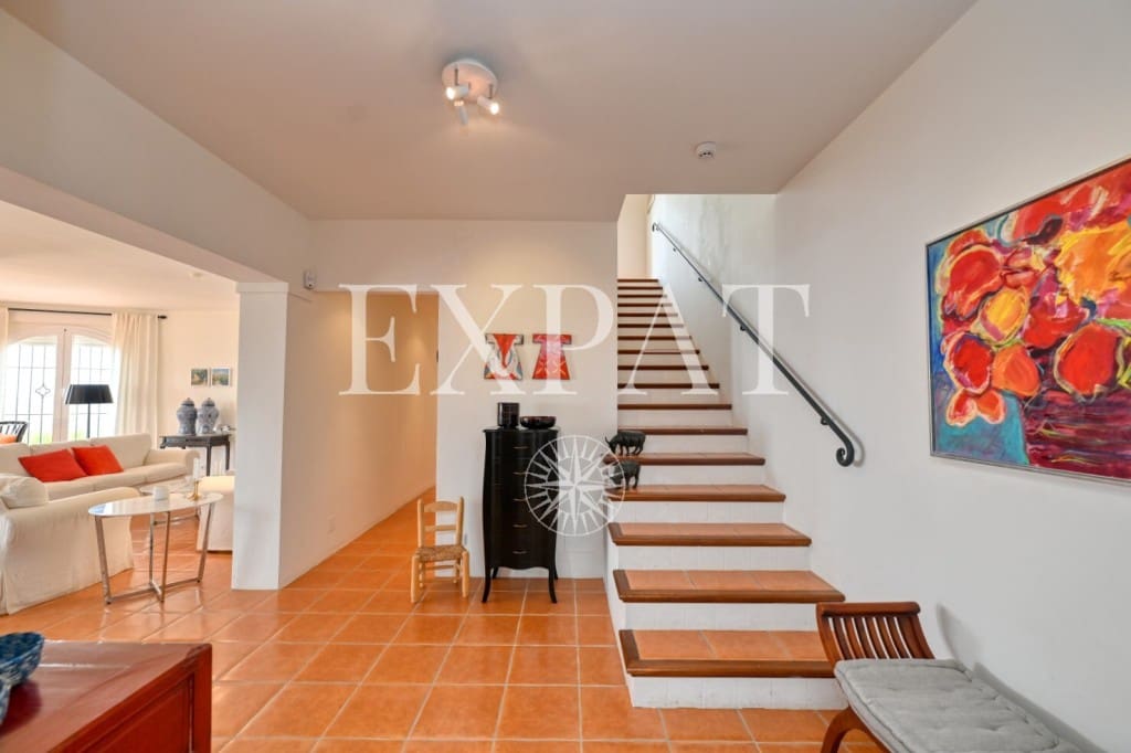 4 sypialnia Finka/Dom wiejski na sprzedaż w Sayalonga z basenem garażem - 825 000 € (Ref: 9073249)