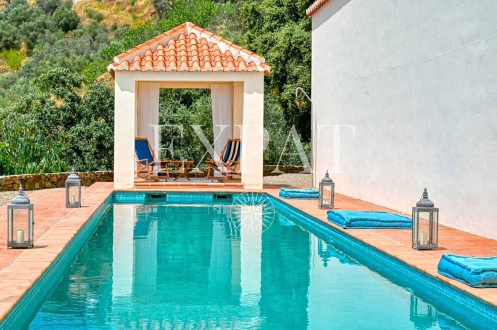 4 sypialnia Finka/Dom wiejski na sprzedaż w Sayalonga z basenem garażem - 825 000 € (Ref: 9073249)