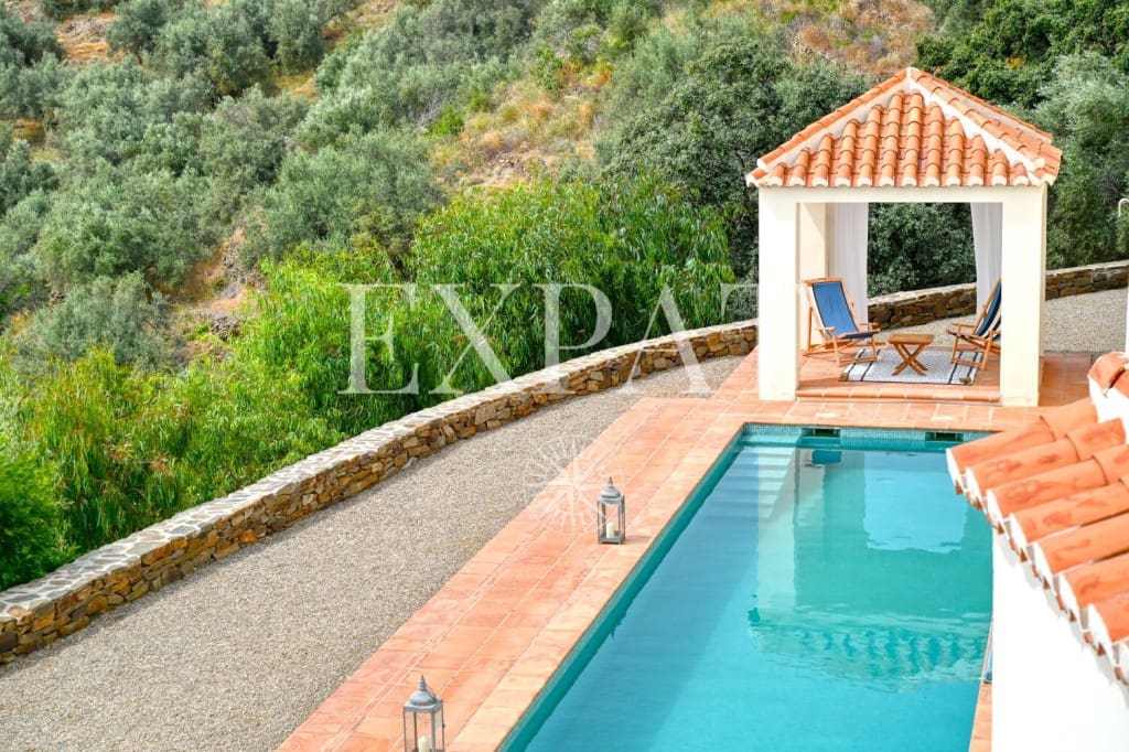 4 sypialnia Finka/Dom wiejski na sprzedaż w Sayalonga z basenem garażem - 825 000 € (Ref: 9073249)