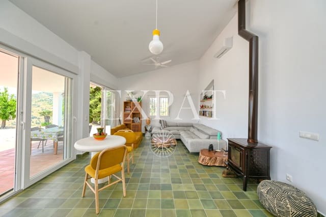 3 chambre Finca/Maison de Campagne à vendre à Cómpeta avec piscine - 549 000 € (Ref: 9098965)