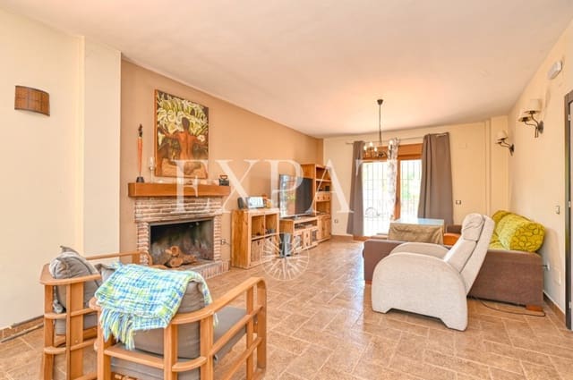 4 sypialnia Finka/Dom wiejski na sprzedaż w Riogordo z basenem - 370 000 € (Ref: 9104433)