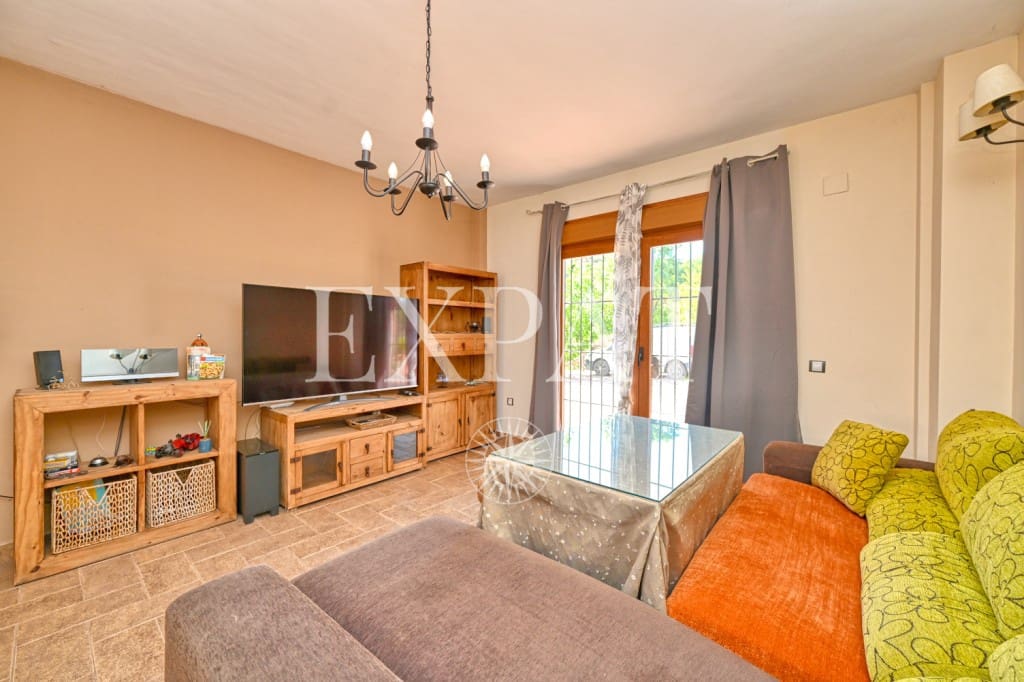 4 sypialnia Finka/Dom wiejski na sprzedaż w Riogordo z basenem - 370 000 € (Ref: 9104433)