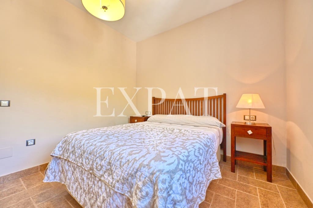 4 sypialnia Finka/Dom wiejski na sprzedaż w Riogordo z basenem - 370 000 € (Ref: 9104433)