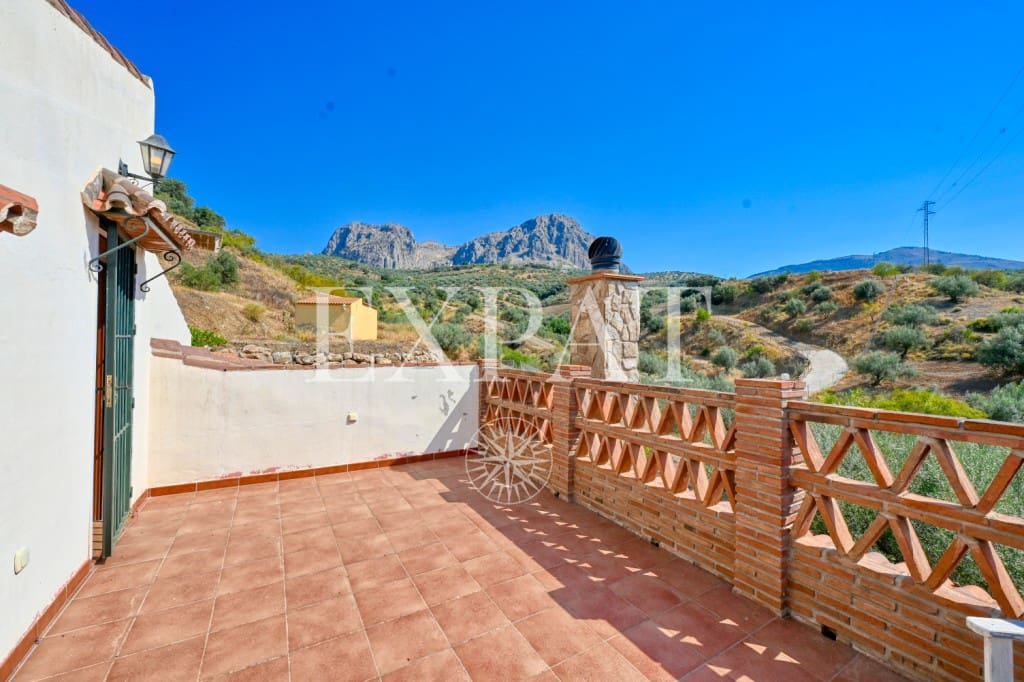 4 sypialnia Finka/Dom wiejski na sprzedaż w Riogordo z basenem - 370 000 € (Ref: 9104433)