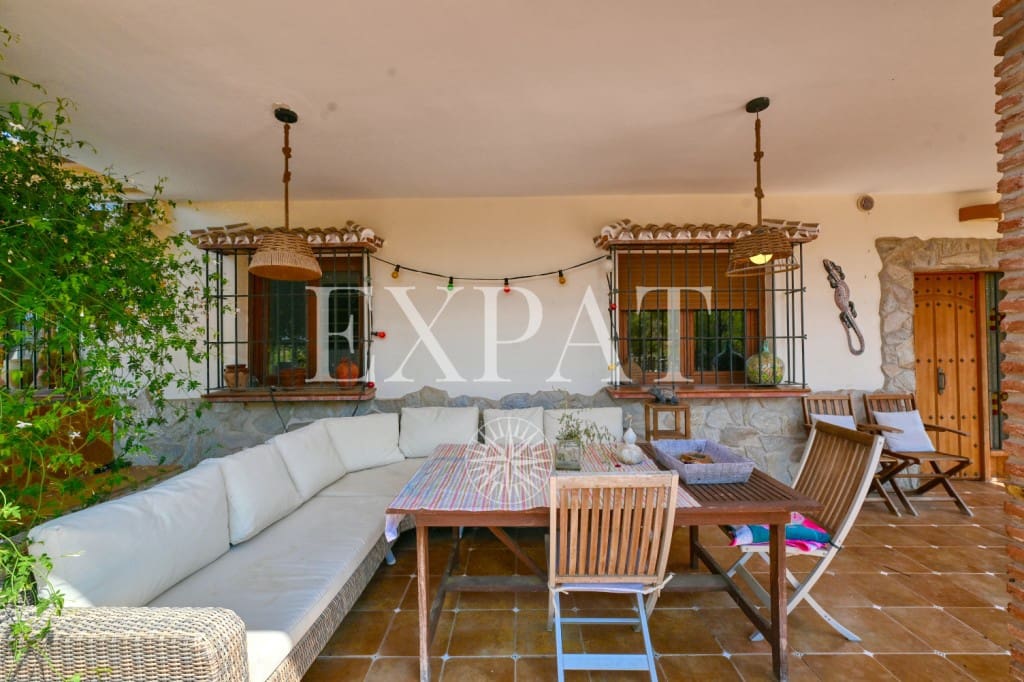 4 sypialnia Finka/Dom wiejski na sprzedaż w Riogordo z basenem - 370 000 € (Ref: 9104433)