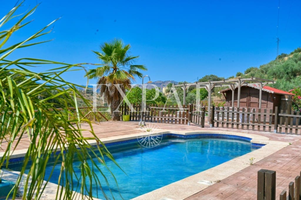 4 sypialnia Finka/Dom wiejski na sprzedaż w Riogordo z basenem - 370 000 € (Ref: 9104433)