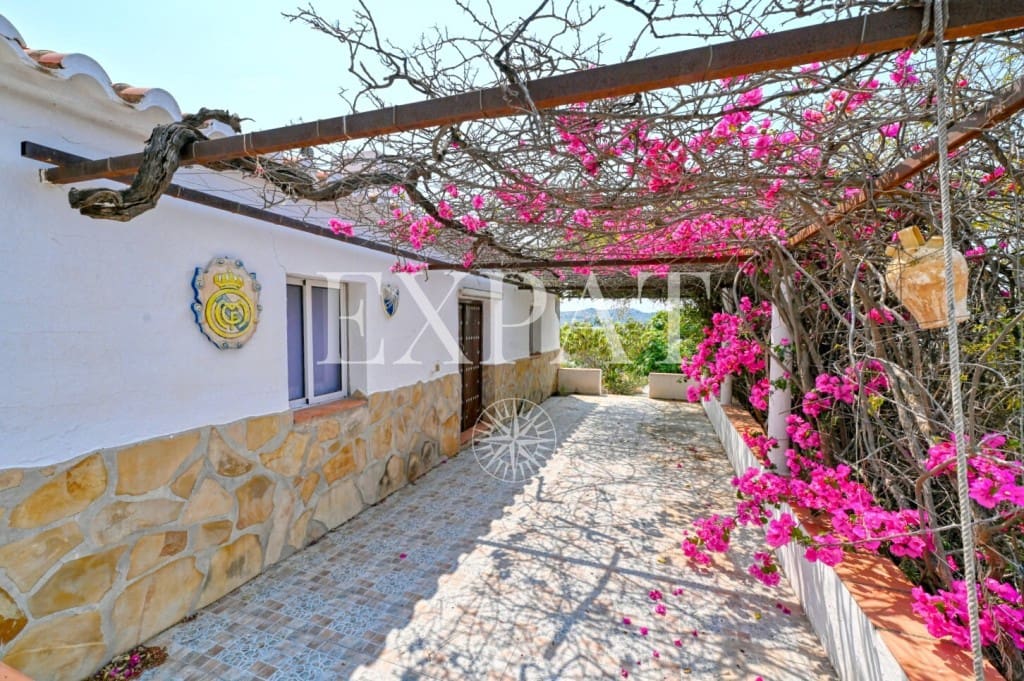 2 sovrum Finca/Hus på landet till salu i Sayalonga - 280 000 € (Ref: 9106411)