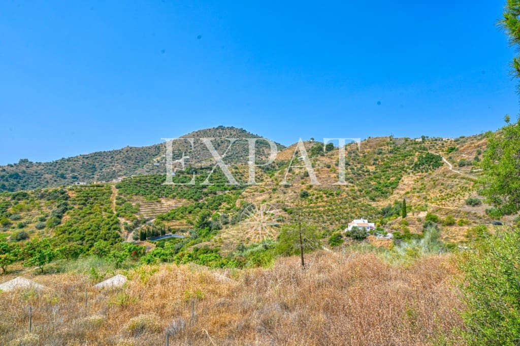 2 sovrum Finca/Hus på landet till salu i Sayalonga - 280 000 € (Ref: 9106411)