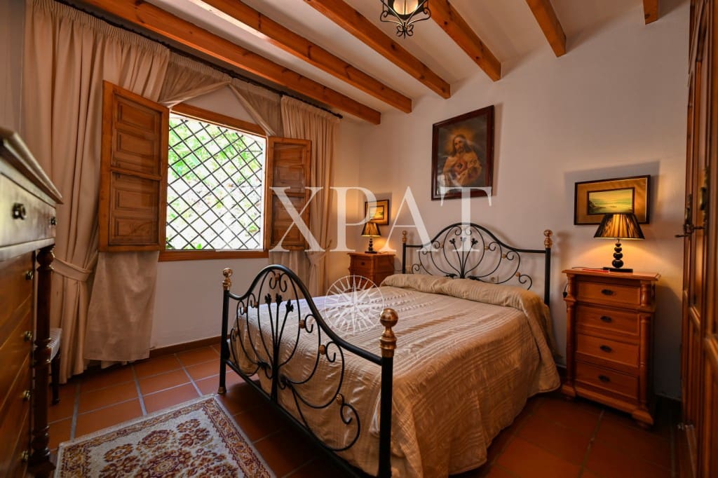 4 soveværelse Finca/Landehus til salg i Canillas de Albaida med swimmingpool garage - € 390.000 (Ref: 9124883)