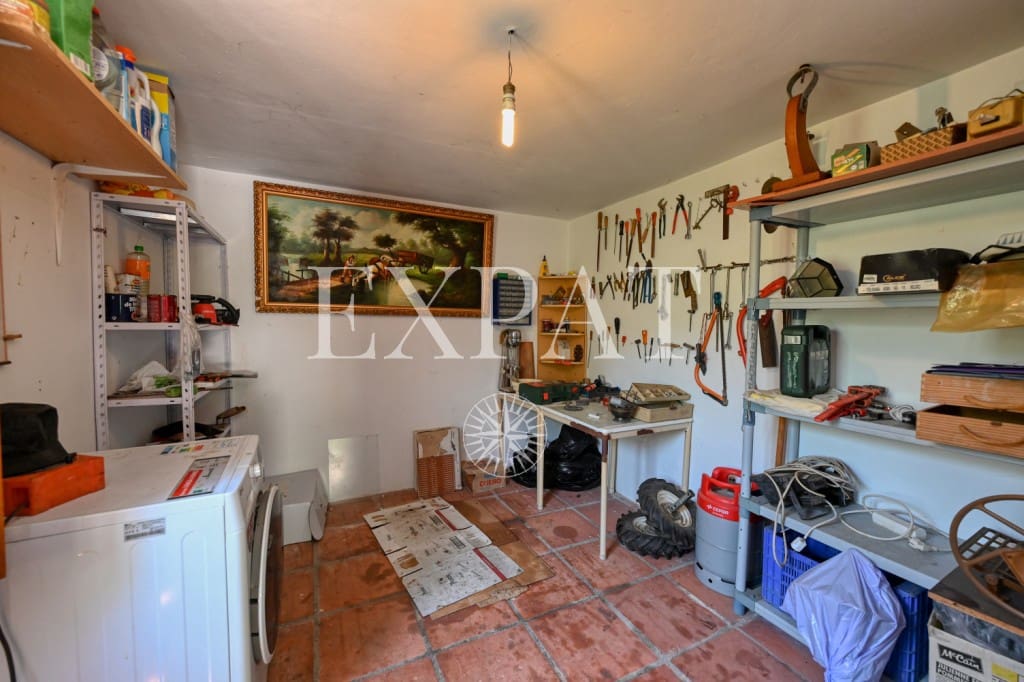 4 soveværelse Finca/Landehus til salg i Canillas de Albaida med swimmingpool garage - € 390.000 (Ref: 9124883)