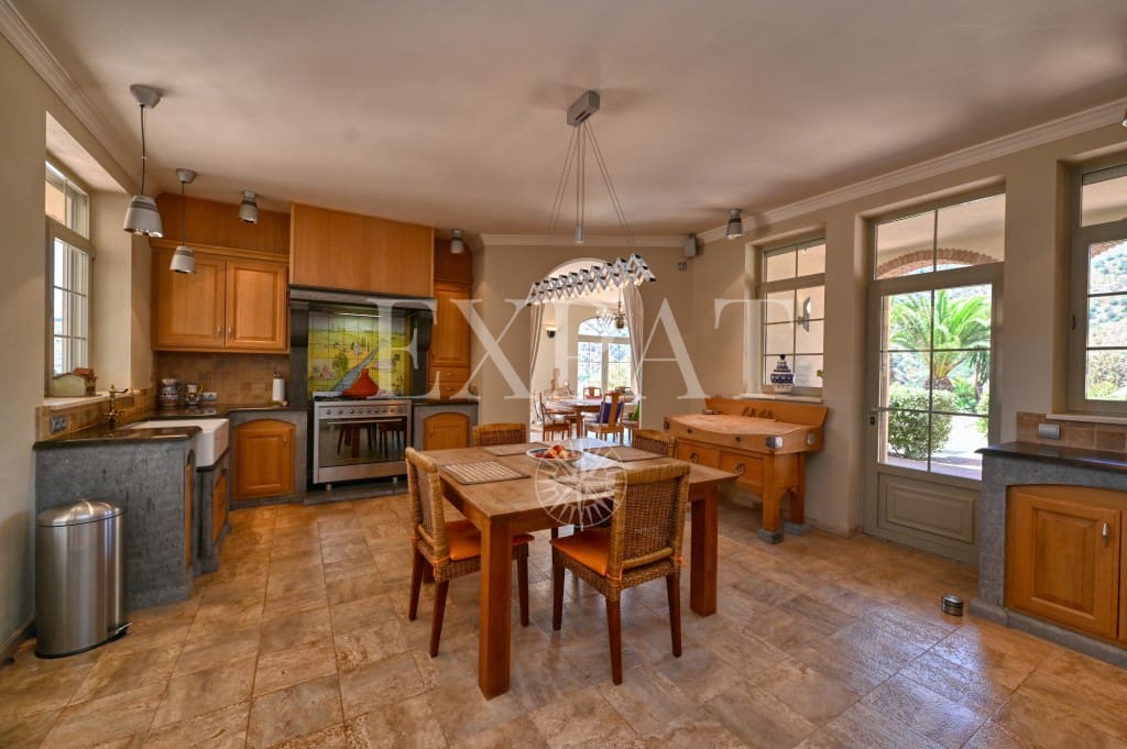 4 camera da letto Finca/Casa di Campagna in vendita in Arenas con piscina - 990.000 € (Rif: 9204395)