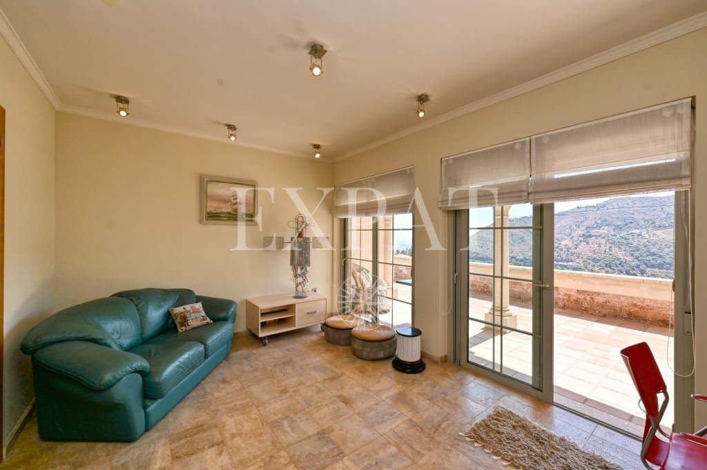 4 camera da letto Finca/Casa di Campagna in vendita in Arenas con piscina - 990.000 € (Rif: 9204395)