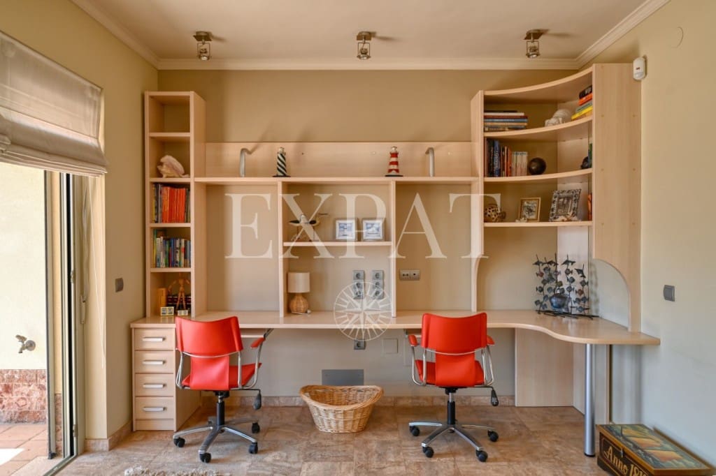 4 camera da letto Finca/Casa di Campagna in vendita in Arenas con piscina - 990.000 € (Rif: 9204395)