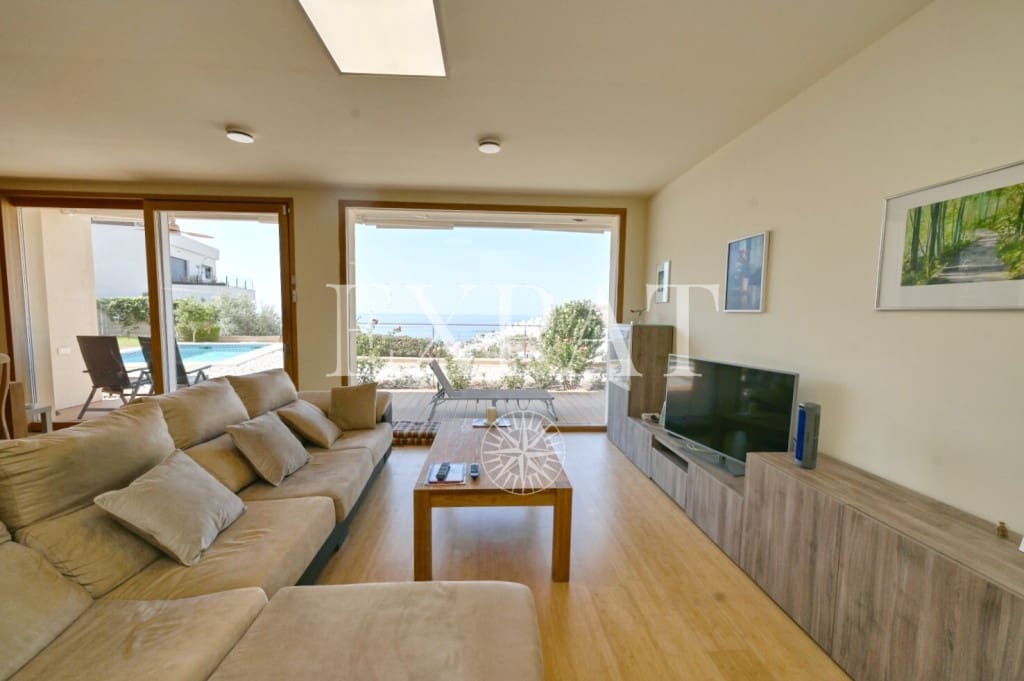 3 soveværelse Villa til salg i Torrox med swimmingpool - € 1.095.000 (Ref: 9230436)