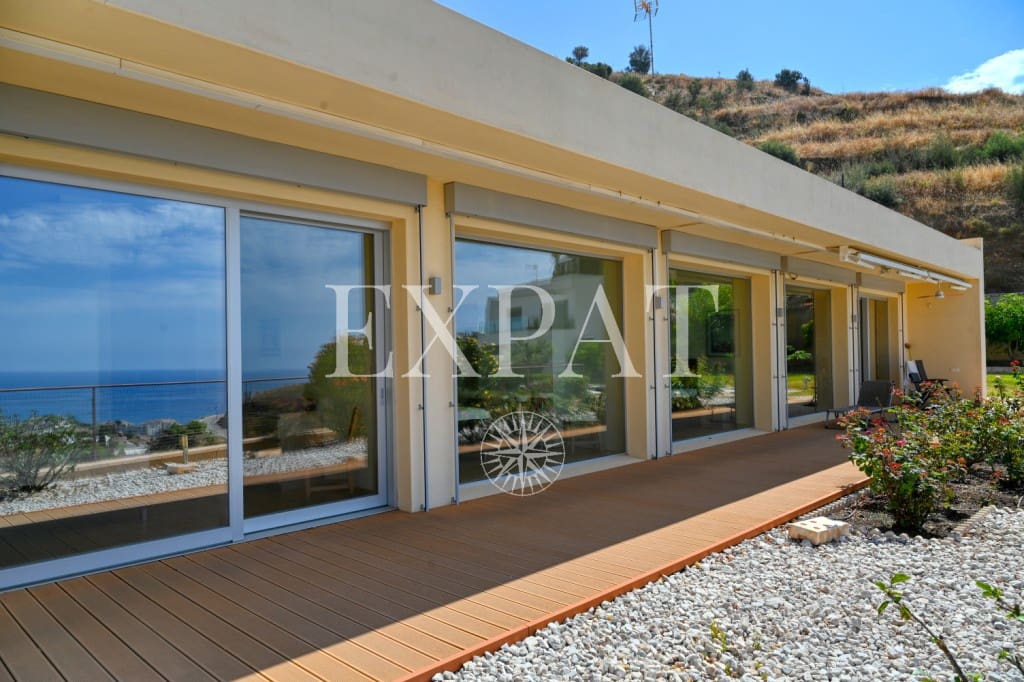 3 soveværelse Villa til salg i Torrox med swimmingpool - € 1.095.000 (Ref: 9230436)