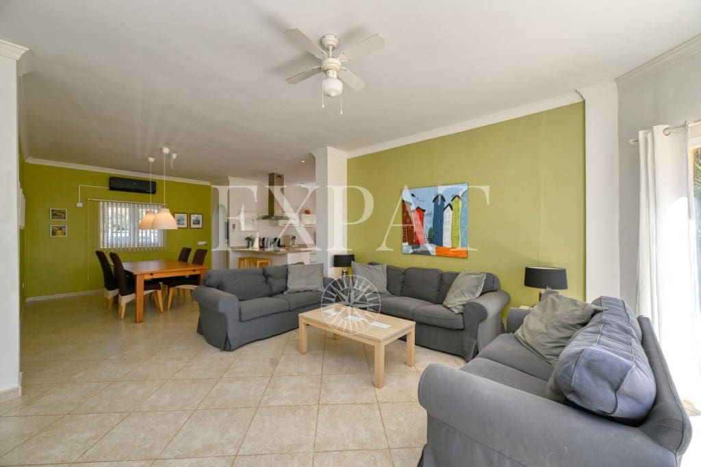 5 soveværelse Finca/Landehus til salg i Arenas med swimmingpool - € 549.000 (Ref: 9232521)