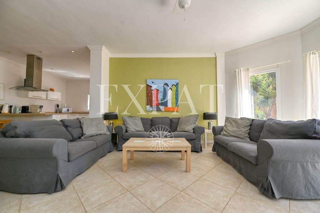 5 soveværelse Finca/Landehus til salg i Arenas med swimmingpool - € 549.000 (Ref: 9232521)