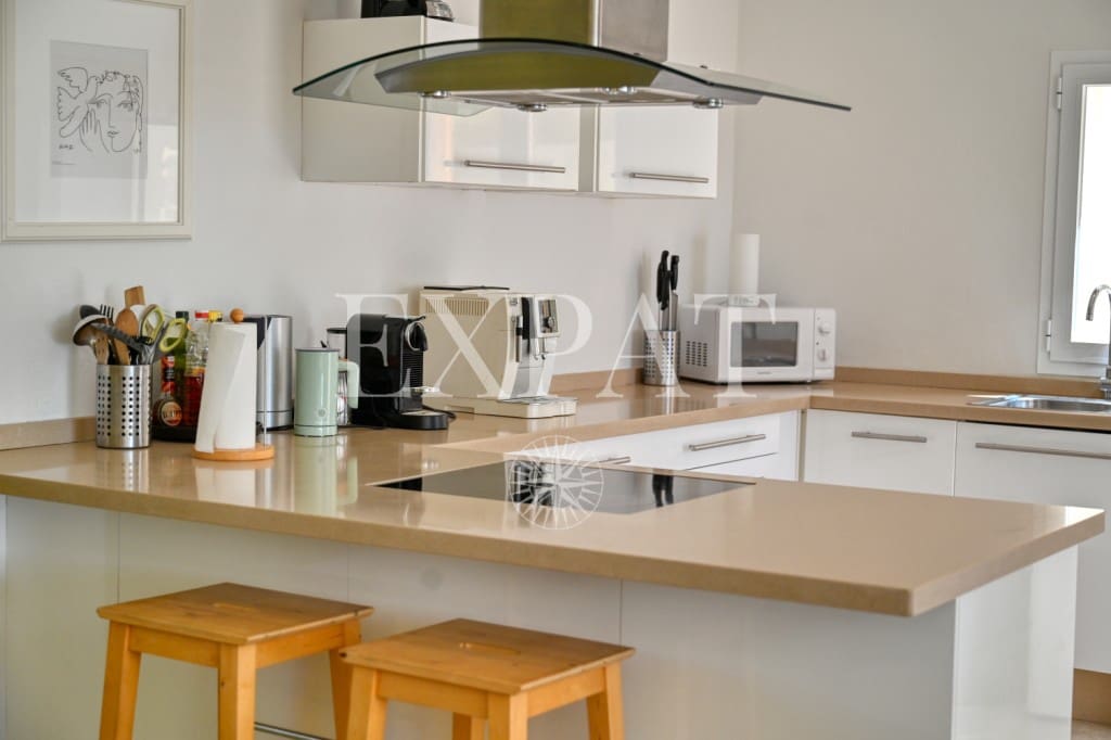 5 soveværelse Finca/Landehus til salg i Arenas med swimmingpool - € 549.000 (Ref: 9232521)