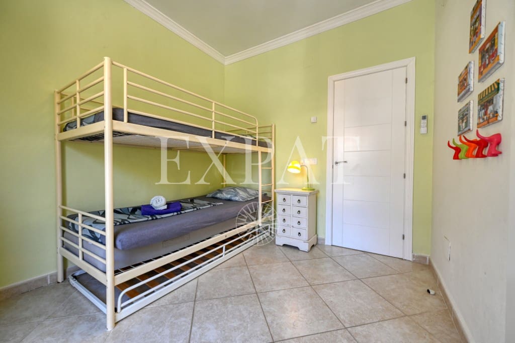 5 soveværelse Finca/Landehus til salg i Arenas med swimmingpool - € 549.000 (Ref: 9232521)