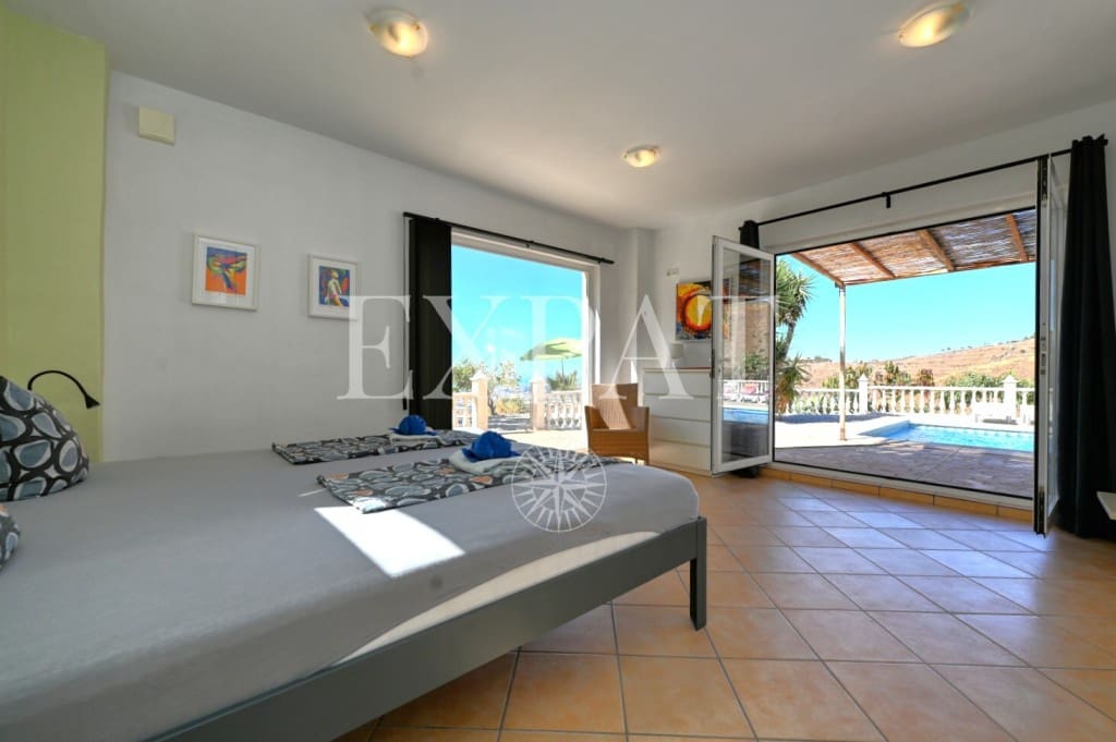 5 soveværelse Finca/Landehus til salg i Arenas med swimmingpool - € 549.000 (Ref: 9232521)