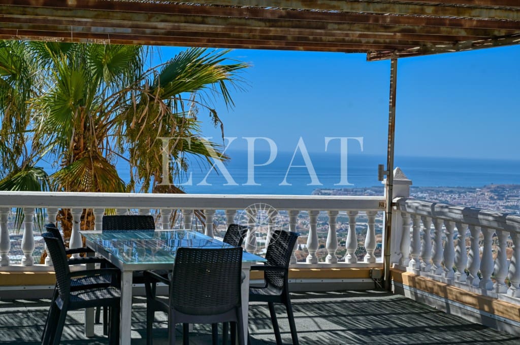 5 soveværelse Finca/Landehus til salg i Arenas med swimmingpool - € 549.000 (Ref: 9232521)