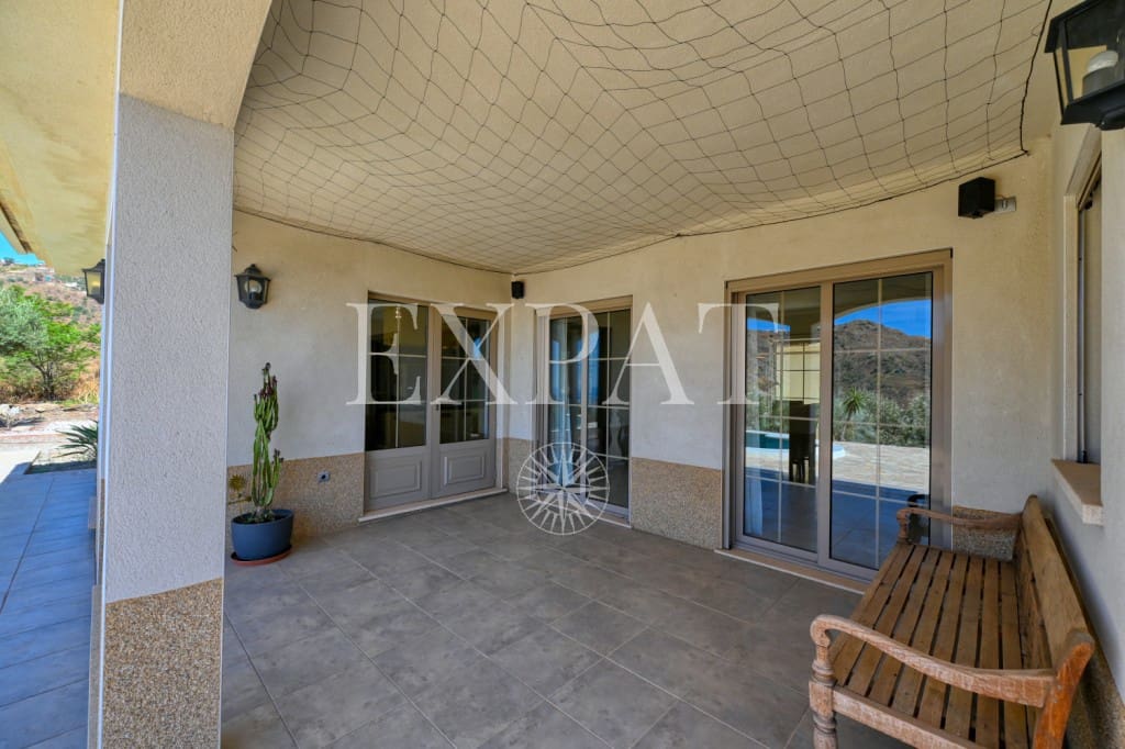 4 slaapkamer Finca/Landhuis te koop in Arenas met zwembad - € 725.000 (Ref: 9246549)