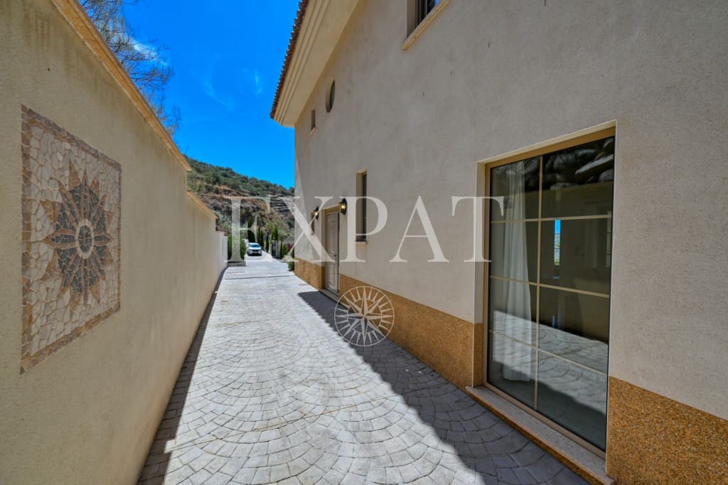 4 slaapkamer Finca/Landhuis te koop in Arenas met zwembad - € 725.000 (Ref: 9246549)