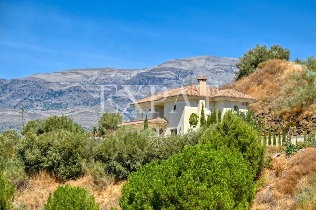 4 slaapkamer Finca/Landhuis te koop in Arenas met zwembad - € 725.000 (Ref: 9246549)