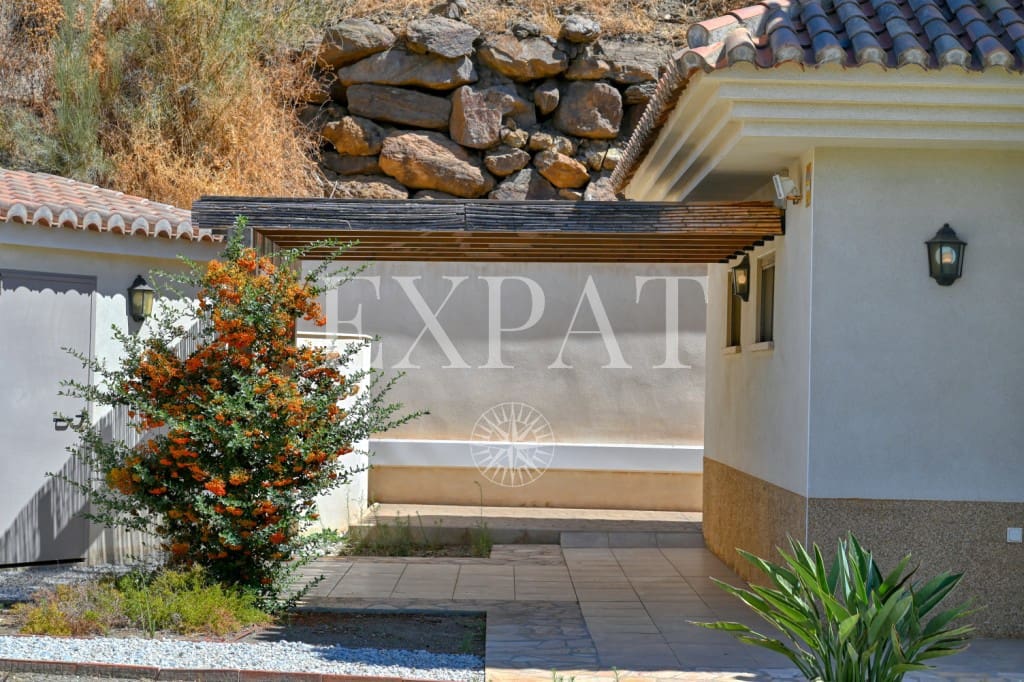 4 slaapkamer Finca/Landhuis te koop in Arenas met zwembad - € 725.000 (Ref: 9246549)