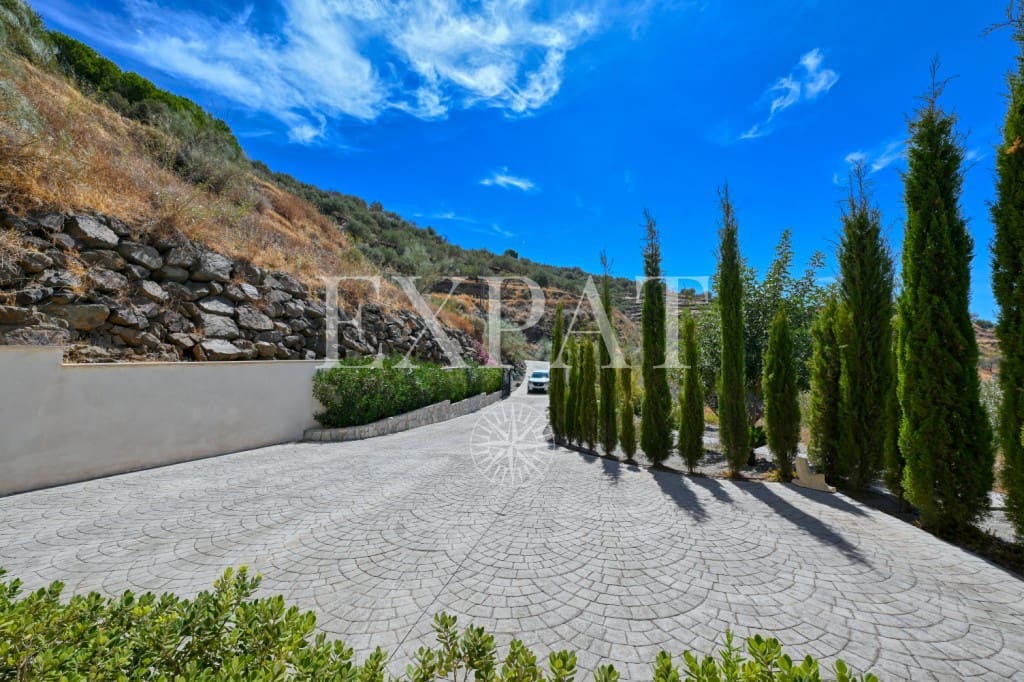 4 soveværelse Finca/Landehus til salg i Arenas med swimmingpool - € 725.000 (Ref: 9246549)