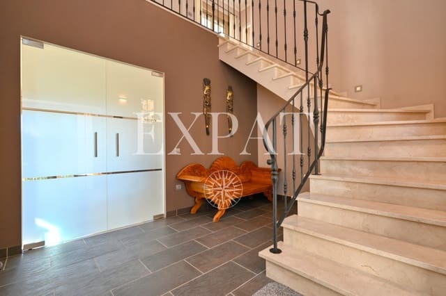 4 bedroom Finca/Country House for sale in Arenas with pool - € 725,000 (Ref: 9246549)